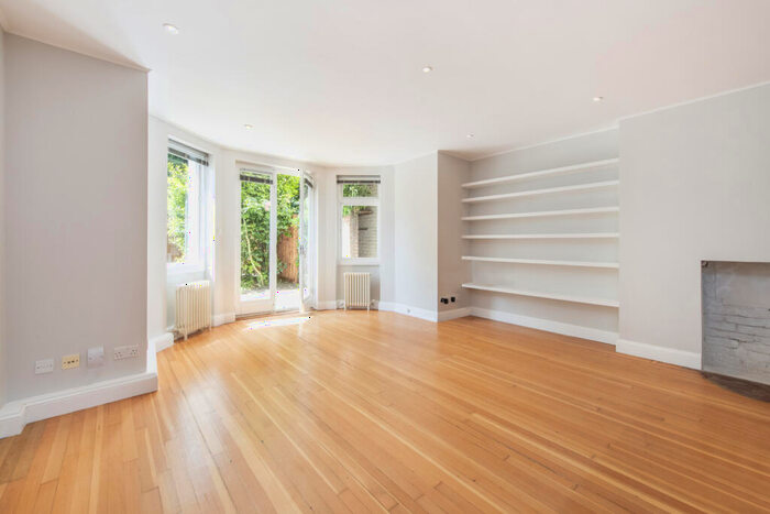 2 Bedroom Flat To Rent In Belsize Park Gardens, Belsize Park, NW3