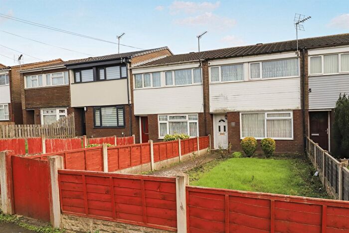 3 Bedroom Terraced House For Sale In Audlem Walk, Wolverhampton, WV10