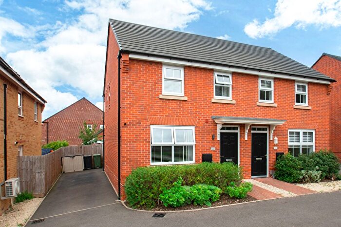 3 Bedroom Semi-Detached House For Sale In Whetstone Street, Redditch, Worcestershire, B98