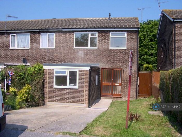 4 Bedroom Semi-Detached House To Rent In Norton Avenue, Herne Bay, CT6