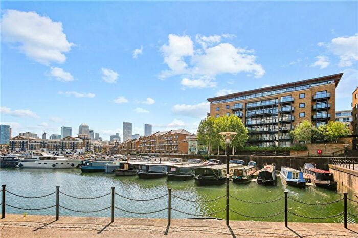 3 Bedroom Penthouse To Rent In Limehouse Basin, E14