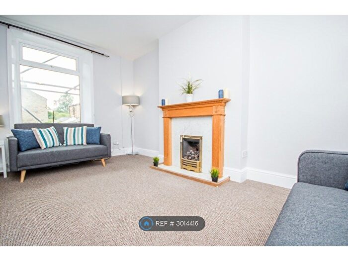 2 Bedroom Terraced House To Rent In Holmes Lane, Bacup, OL13
