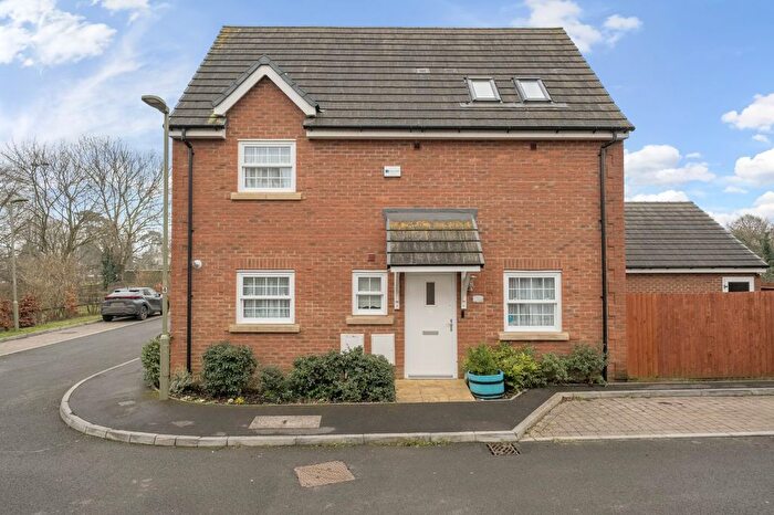 3 Bedroom Detached House For Sale In Queen's Crescent, Shrivenham, Oxfordshire, SN6