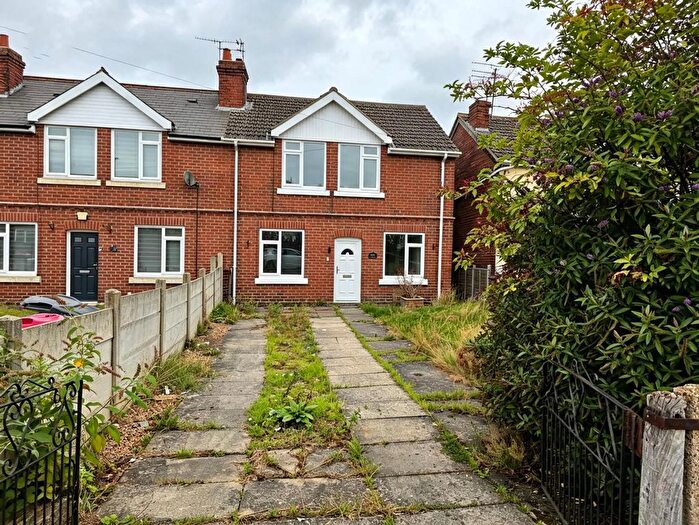 4 Bedroom Terraced House To Rent In West Street, Thurcroft, S66