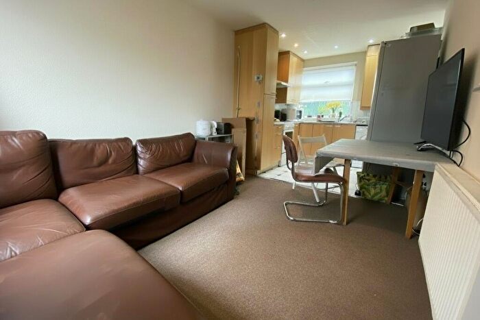 5 Bedroom House To Rent In Rebecca Drive, Selly Oak, West Midlands, B29