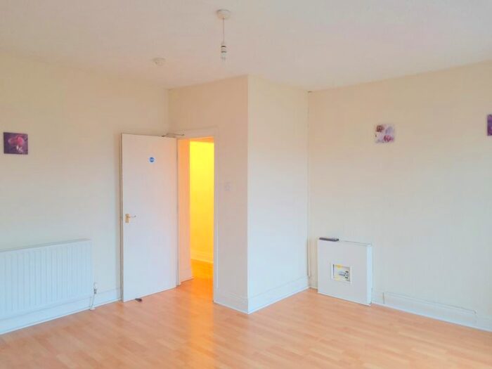 2 Bedroom Flat To Rent In Gray Road, Sunderland, SR2