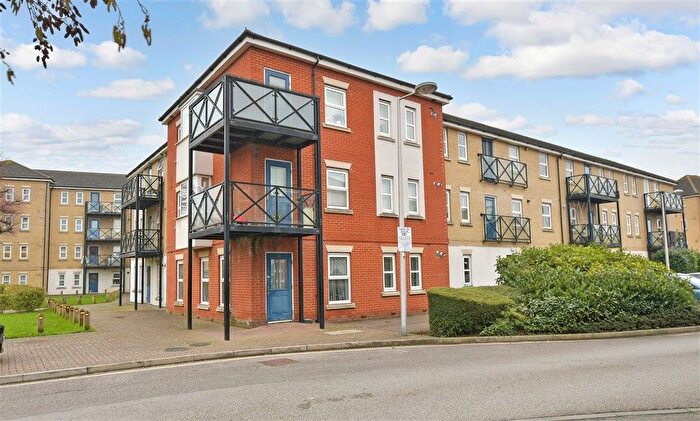 2 Bedroom Flat For Sale In Glandford Way, Chadwell Heath, Romford, Essex, RM6