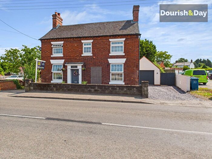 4 Bedroom Detached House For Sale In Newport Road, Gnosall, ST20