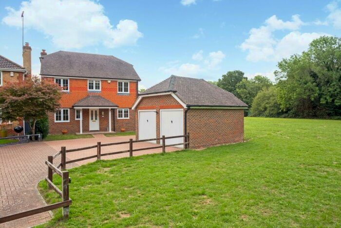 4 Bedroom Detached House To Rent In Charlock Way Southwater, RH13