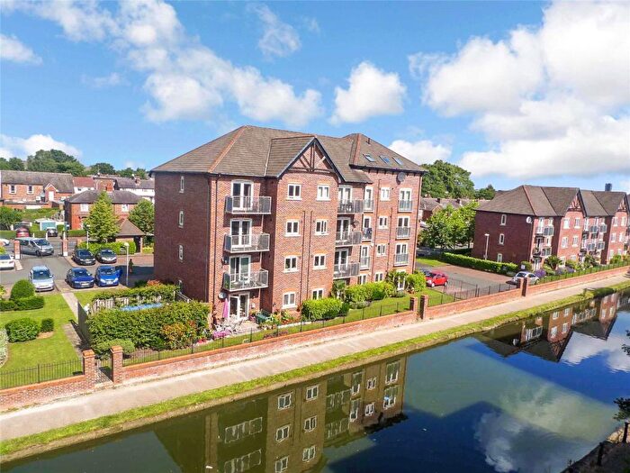 2 Bedroom Apartment To Rent In Waterside, Sale, M33