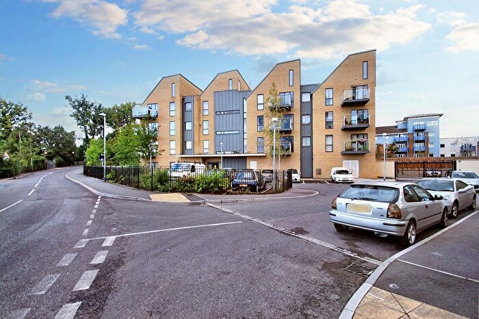 2 Bedroom Flat To Rent In Trout Road, Yiewsley, UB7