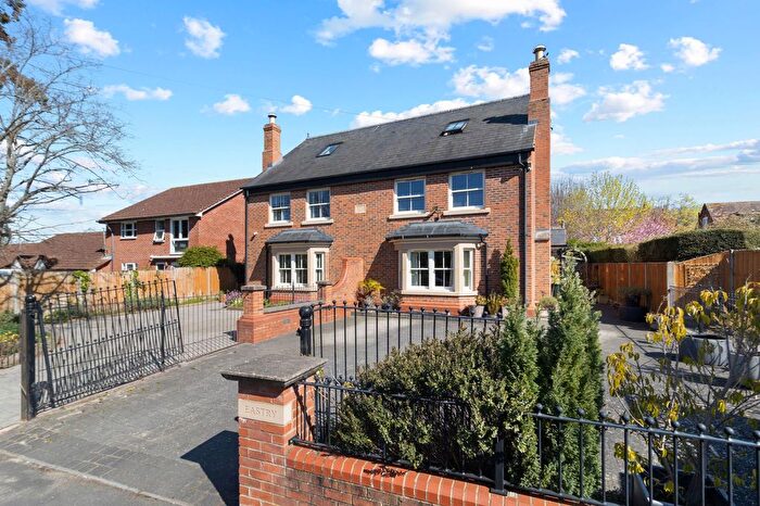3 Bedroom Semi Detached House For Sale In Merick Road, Malvern, Worcestershire, WR14