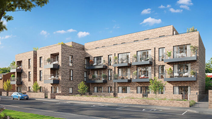 2 Bedroom Apartment For Sale In The Roundway, London, N17
