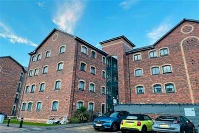 2 Bedroom Flat To Rent In James Watt Way Greenock PA15