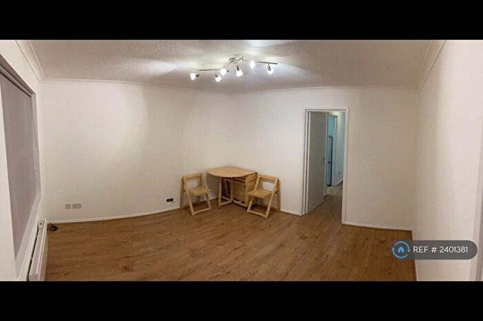 2 Bedroom Flat To Rent In Godfrey Way, Dunmow, CM6