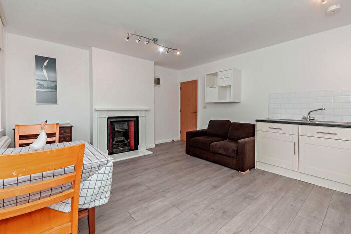 1 Bedroom Apartment To Rent In High Street, HA5