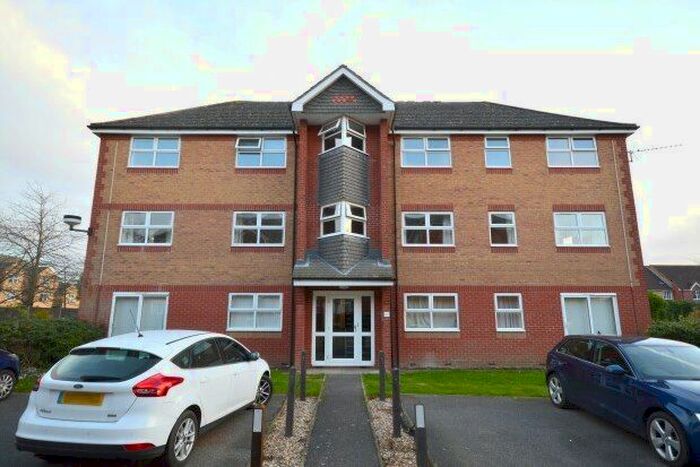 2 Bedroom Flat To Rent In Blackthorn Close, Cambridge, CB4