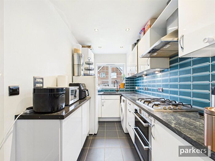 2 Bedroom Semi-Detached House For Sale In Heather Hill Close, Earley, Reading, RG6