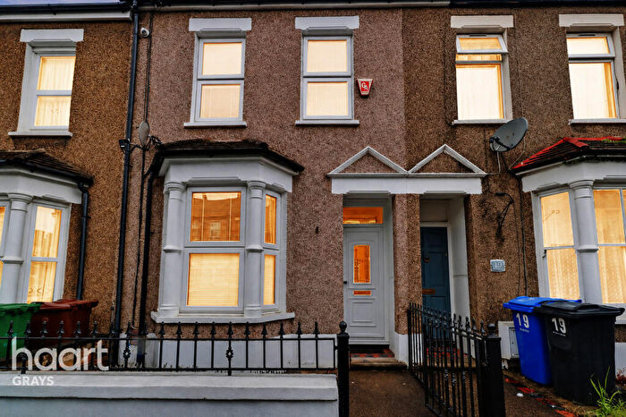 2 Bedroom Terraced House For Sale In Castle Road, Grays, RM17