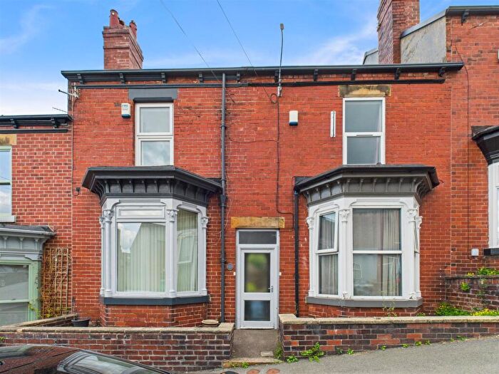3 Bedroom Terraced House For Sale In Pinner Road, Hunters Bar, Sheffield, S11