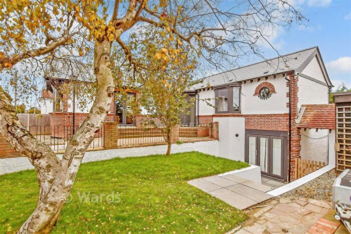 4 Bedroom Detached House For Sale In The Broadway, Herne Bay, Kent, CT6