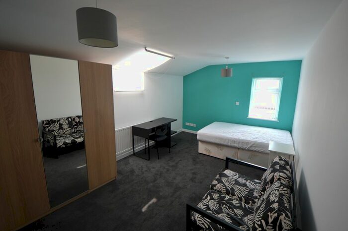 5 Bedroom Terraced House To Rent In Woodlands Road, Middlesbrough, TS1