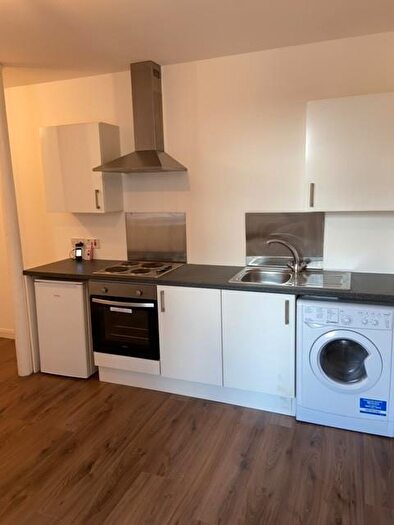 1 Bedroom Apartment To Rent In Whingate, Leeds, LS12