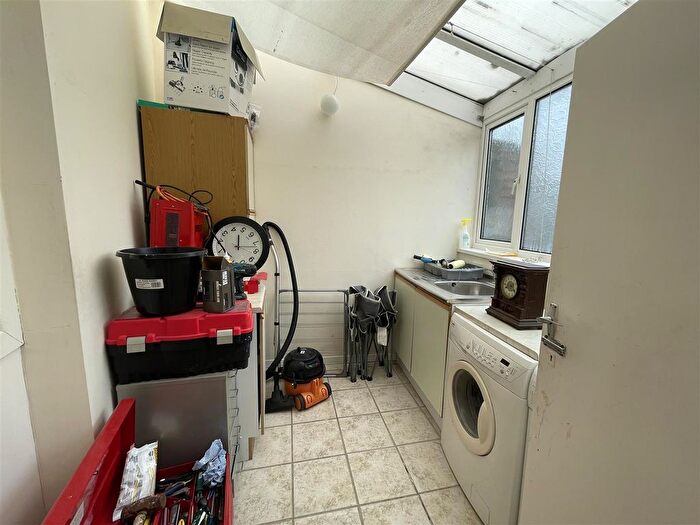 3 Bedroom End Terrace House For Sale In Ralph Terrace, Llanelli, SA15