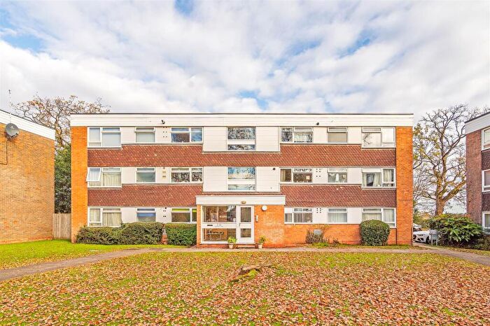 2 Bedroom Flat For Sale In Dingle Lane, Solihull, B91