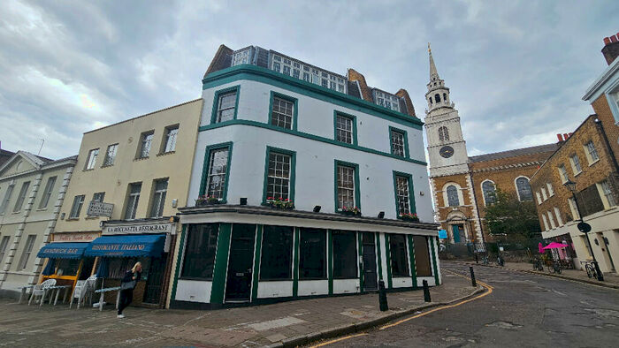 1 Bedroom Apartment To Rent In Clerkenwell Green, London, EC1R