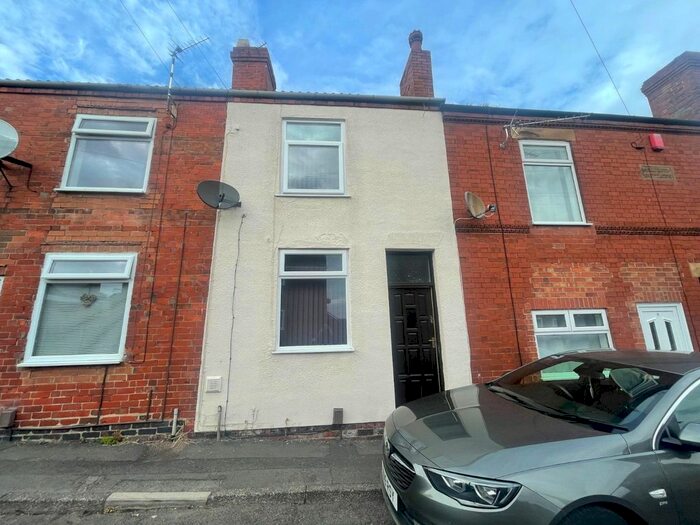 2 Bedroom End Of Terrace House To Rent In Thorpe Street, Ilkeston, Derbyshire, DE7