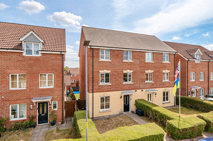 4 Bedroom Town House For Sale In Waggoners Way, Hereford, Herefordshire, HR2