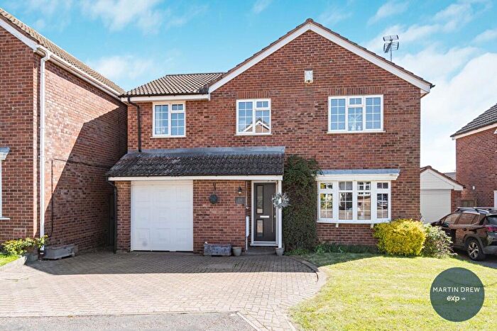 4 Bedroom Detached House For Sale In Kipling Drive, Towcester, NN12