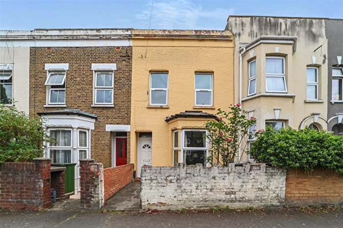 3 Bedroom Terraced House For Sale In Clinton Road, London, E7