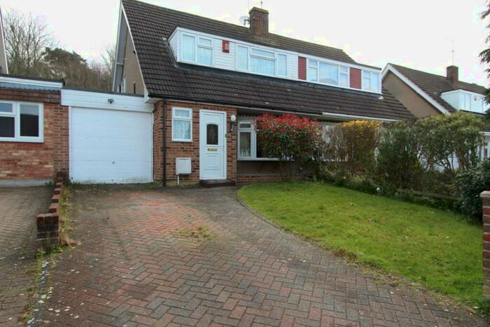 3 Bedroom Semi-Detached House To Rent In Fairland Close, Rayleigh, SS6
