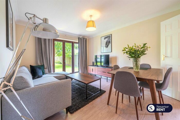 2 Bedroom Flat To Rent In Ludlow Road, Maidenhead, SL6