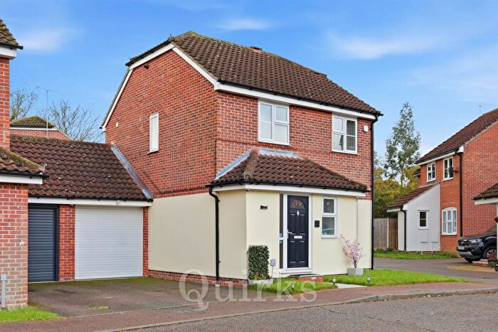 3 Bedroom Link Detached House For Sale In Princes Close, Billericay, CM12