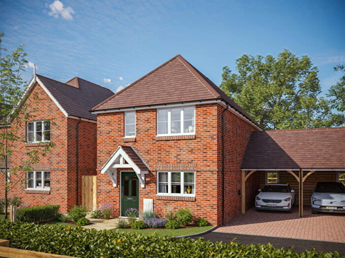 2 Bedroom Link Detached House For Sale In Mayflower Grove, Bramley, RG26