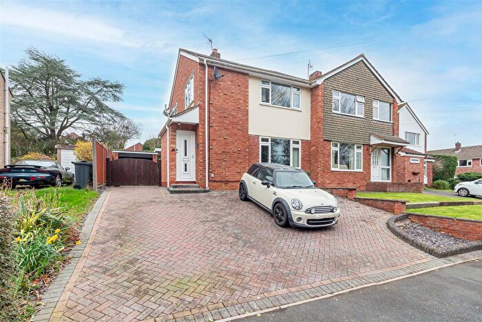 3 Bedroom Semi Detached House For Sale In Meadow Road, Malvern, WR14