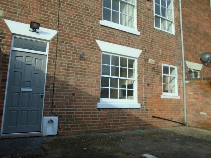 1 Bedroom Flat To Rent In Bedroom Ground Floor Flat, North Parade, Derby Centre, DE1