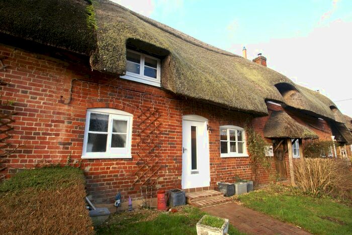 2 Bedroom Cottage To Rent In Forton, Longparish, SP11