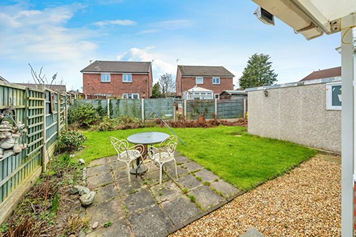 2 Bedroom Bungalow For Sale In Kinross Close, Fearnhead, Warrington, Cheshire, WA2