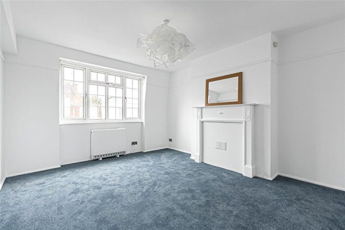 1 Bedroom Flat To Rent In Spencer Road, Wimbledon, London, SW20