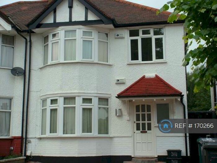 1 Bedroom Flat To Rent In Fairfield Crescent, Edgware, HA8