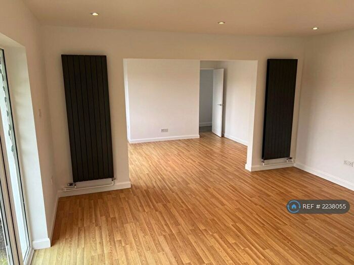 3 Bedroom Bungalow To Rent In St. Stephen Road, Sticker, St. Austell, PL26