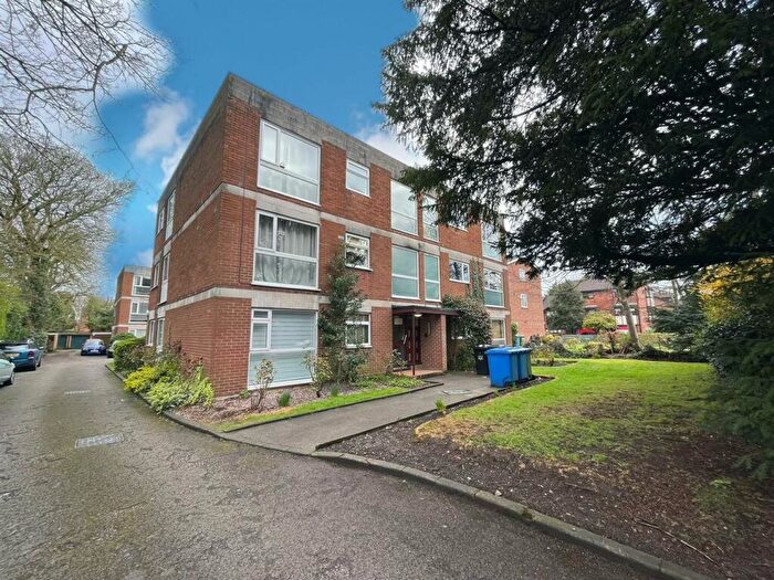 2 Bedroom Flat To Rent In Bowland Court, Wardle Road, Sale, M33