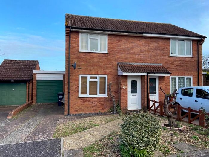 2 Bedroom Semi-Detached House To Rent In The Paddocks, Wellington, TA21