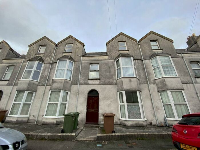 1 Bedroom Flat To Rent In Headland Park, Plymouth, PL4