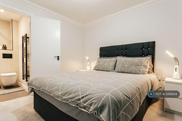 2 Bedroom Flat To Rent In Cambridge Road, Bournemouth, BH2