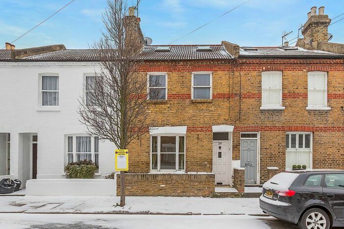 1 Bedroom Flat To Rent In Orbain Road, London, SW6